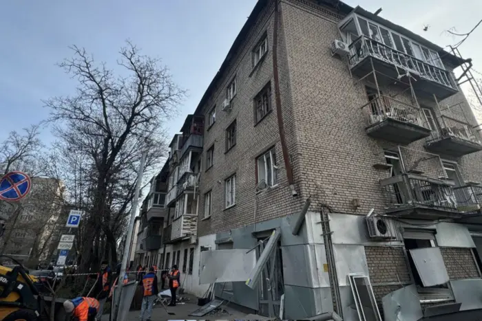 Понівечено освітні та культурні заклади. Влада показала наслідки атаки на Дніпро