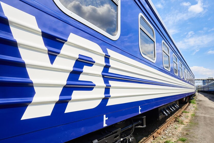 Ukrzaliznytsia explained why trains do not stop even during shelling