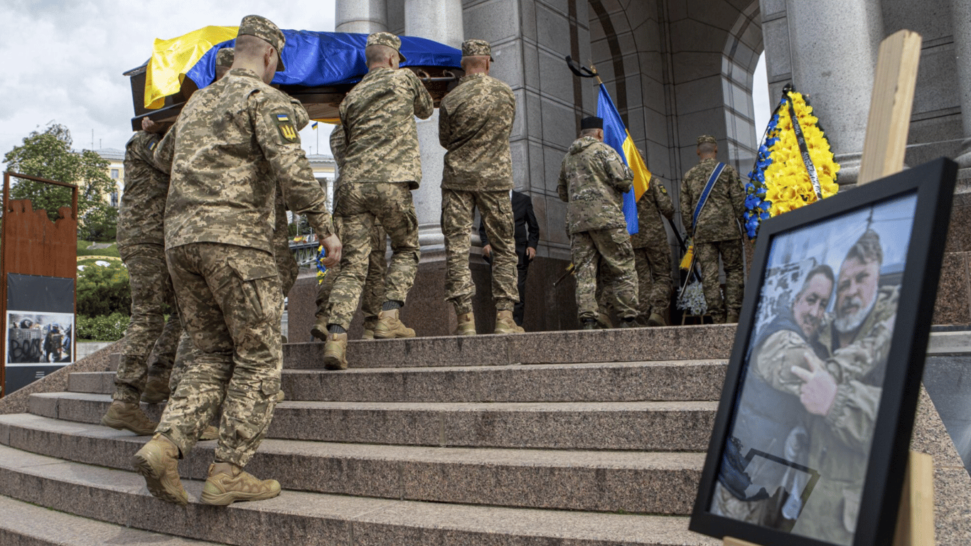 Смерть від поранень після звільнення із ЗСУ — чи будуть виплати