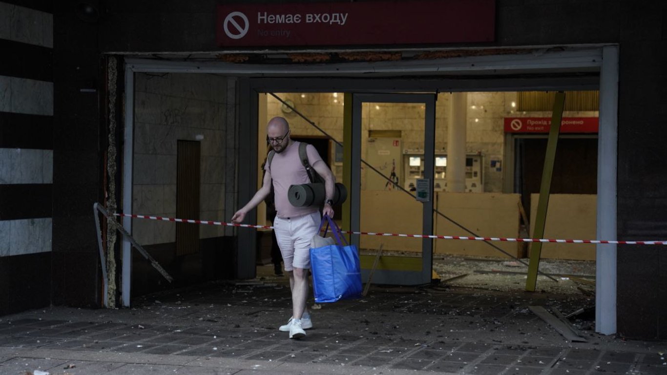 W Kijowie wzrosła liczba ofiar — stacja metra Lukiwanivska zamknięta